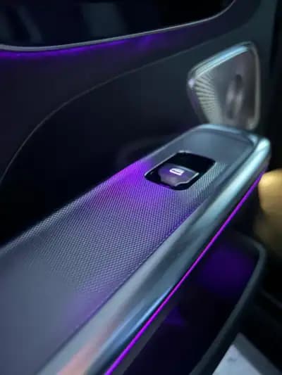 Sell Mercedes-Benz EQE 2023 - 71900 EUR, 30600 km - AUTO.MOTO.pt