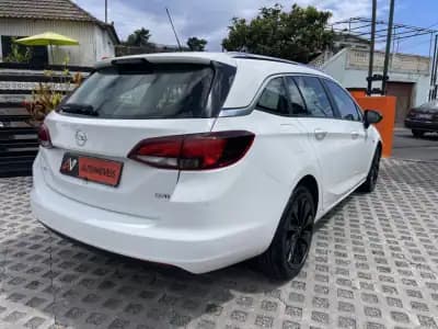 Vendo Opel Astra 2016 - 10950 EUR, 102477 km - AUTO.MOTO.pt