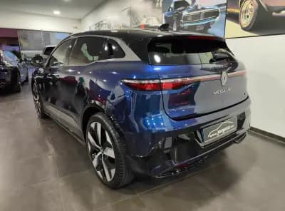 Vendo Renault Mégane E-Tech 2023 - 26500 EUR, 45000 km - AUTO.MOTO.pt
