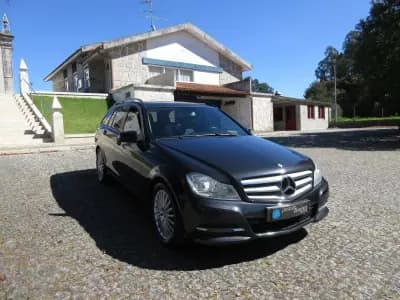 Vendo Mercedes-Benz C 180 2012 - 13490 EUR, 240000 km - AUTO.MOTO.pt