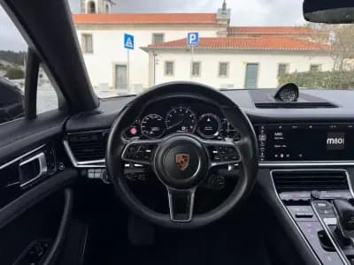 Vendo Porsche Panamera 2017 - 58990 EUR, 114000 km - AUTO.MOTO.pt
