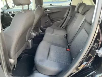 Sell Peugeot 208 2019 - 10450 EUR, 84000 km - AUTO.MOTO.pt