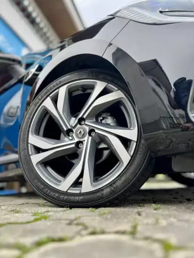 Vendo Renault Clio 2020 - 16950 EUR, 98000 km - AUTO.MOTO.pt