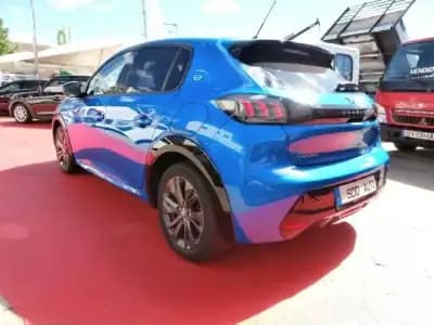 Sell Peugeot e-208 2021 - 18000 EUR, 85265 km - AUTO.MOTO.pt