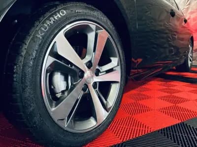 Vendo Peugeot 308 2020 - 23990 EUR, 32813 km - AUTO.MOTO.pt