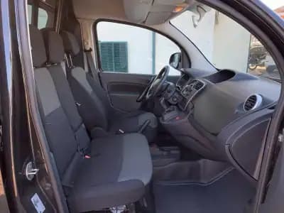 Vendo Renault Kangoo dCi 2017 - 12450 EUR, 139331 km - AUTO.MOTO.pt