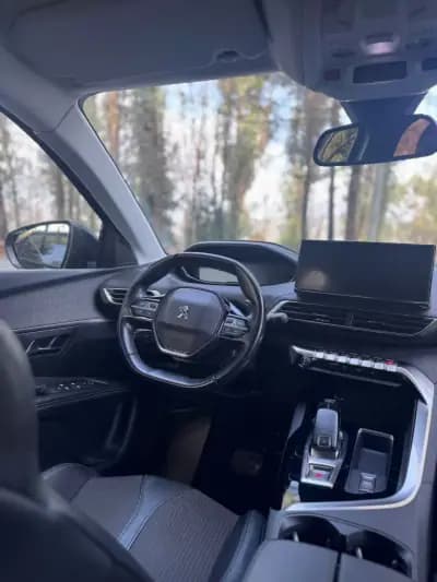 Vendo Peugeot 3008 2021 - 23500 EUR, 113156 km - AUTO.MOTO.pt