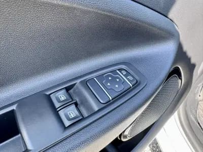 Vendo Renault Zoe 2020 - 15000 EUR, 25000 km - AUTO.MOTO.pt