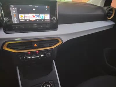 Sell SEAT Arona 2024 - 17500 EUR, 32919 km - AUTO.MOTO.pt