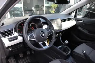 Sell Renault Clio 2020 - 13400 EUR, 95969 km - AUTO.MOTO.pt