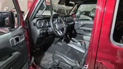 Sell Jeep Gladiator 2021 - 59900 EUR, 125181 km - AUTO.MOTO.pt