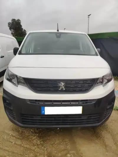 Sell Peugeot Partner 1.5 HDI 3L 2020 - 10999 EUR, 100000 km - AUTO.MOTO.pt