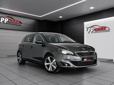 Vendo Peugeot 308 2018 - 12950 EUR, 134000 km - AUTO.MOTO.pt