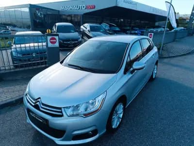 Vendo Citroën C4 2015 - 11500 EUR, 53000 km - AUTO.MOTO.pt