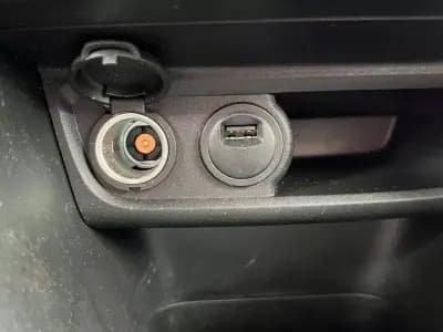 Sell Peugeot 208 2019 - 10450 EUR, 84000 km - AUTO.MOTO.pt