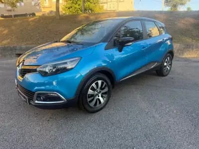 Vendo Renault Captur 2014 - 8990 EUR, 178000 km - AUTO.MOTO.pt