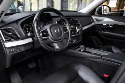 Vendo Volvo XC 90 2021 - 48990 EUR, 93199 km - AUTO.MOTO.pt