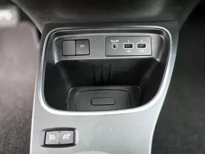 Vendo Renault Twingo 2023 - 14750 EUR, 27700 km - AUTO.MOTO.pt