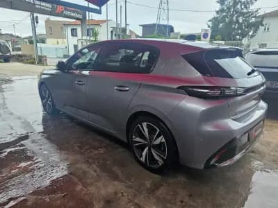 Vendo Peugeot 308 2022 - 16999 EUR, 75000 km - AUTO.MOTO.pt