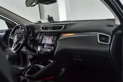 Sell Nissan Qashqai 2018 - 19450 EUR, 106000 km - AUTO.MOTO.pt