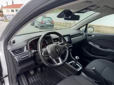 Sell Renault Clio 2021 - 12990 EUR, 122500 km - AUTO.MOTO.pt