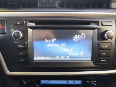 Vendo Toyota Auris Touring Sports 2015 - 12980 EUR, 229000 km - AUTO.MOTO.pt