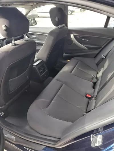 Vendo BMW 318 2014 - 14900 EUR, 230000 km - AUTO.MOTO.pt