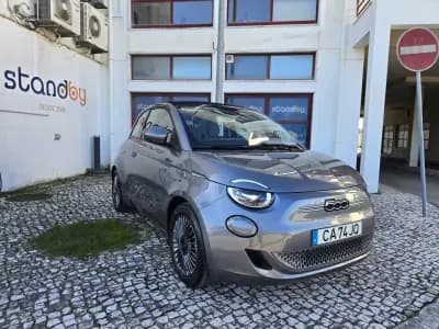 Vendo Fiat 500e C 2022 - 19950 EUR, 6000 km - AUTO.MOTO.pt
