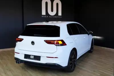 Vendo Volkswagen Golf 2021 - 34970 EUR, 88000 km - AUTO.MOTO.pt