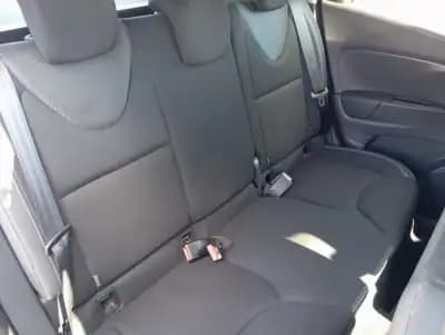 Sell Renault Clio Sport Tourer 2019 - 9990 EUR, 186806 km - AUTO.MOTO.pt