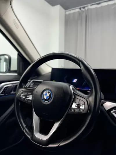 Sell BMW i4 2022 - 34500 EUR, 168000 km - AUTO.MOTO.pt