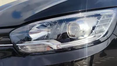 Vendo Renault Scénic 2017 - 12990 EUR, 172302 km - AUTO.MOTO.pt