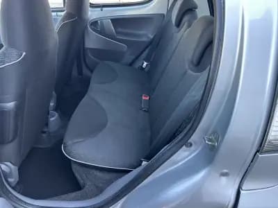 Sell Peugeot 107 2011 - 7990 EUR, 91000 km - AUTO.MOTO.pt