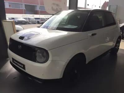 Sell Honda e 2021 - 20000 EUR, 10000 km - AUTO.MOTO.pt