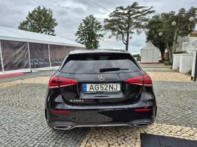 Sell Mercedes-Benz A 250 2021 - 28900 EUR, 98516 km - AUTO.MOTO.pt