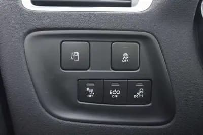 Sell Citroën C4 2017 - 12990 EUR, 132000 km - AUTO.MOTO.pt