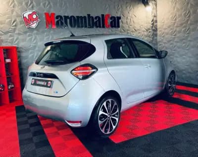 Sell Renault Zoe 2021 - 21990 EUR, 60654 km - AUTO.MOTO.pt