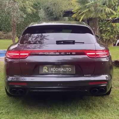 Sell Porsche Panamera Sport Turismo 2019 - 69990 EUR, 210000 km - AUTO.MOTO.pt
