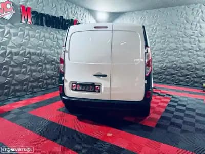 Sell Renault Kangoo 2019 - 9990 EUR, 116502 km - AUTO.MOTO.pt
