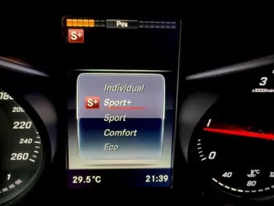 Sell Mercedes-Benz C 200 2015 - 17999 EUR, 175000 km - AUTO.MOTO.pt