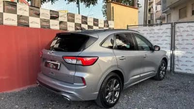 Vendo Ford Kuga 2022 - 23900 EUR, 98500 km - AUTO.MOTO.pt