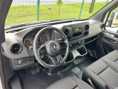 Vendo Mercedes-Benz Sprinter 2022 - 46900 EUR, 72000 km - AUTO.MOTO.pt