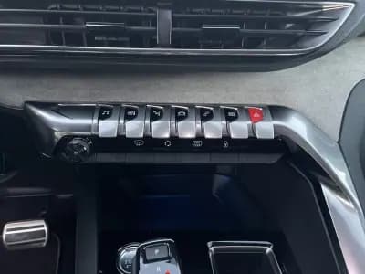 Sell Peugeot 3008 2021 - 21600 EUR, 84770 km - AUTO.MOTO.pt