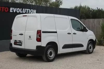 Vendo Peugeot Partner 2022 - 10976 EUR, 135000 km - AUTO.MOTO.pt