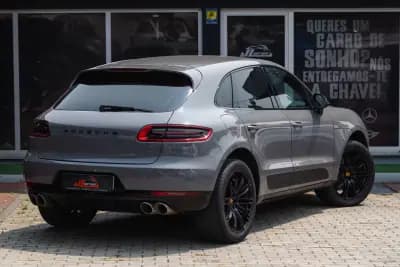 Sell Porsche Macan 2015 - 43900 EUR, 152799 km - AUTO.MOTO.pt