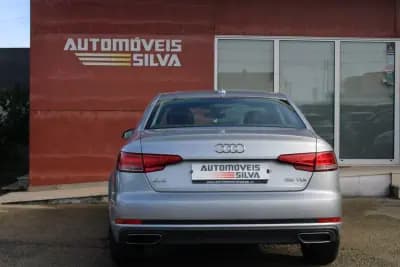 Vendo Audi A4 2019 - 19990 EUR, 168000 km - AUTO.MOTO.pt