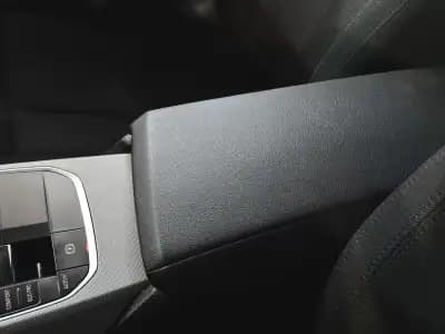 Sell BMW 318 2021 - 23900 EUR, 180484 km - AUTO.MOTO.pt