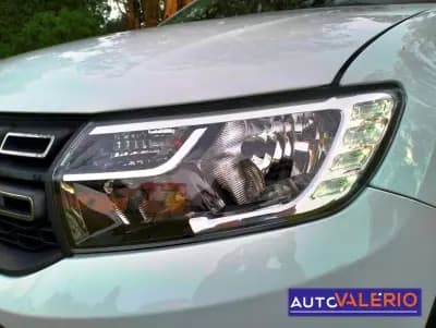 Vendo Dacia Sandero 2019 - 11950 EUR, 52000 km - AUTO.MOTO.pt