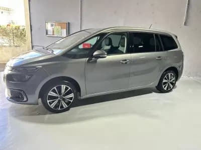 Sell Citroën C4 Spacetourer 2018 - 17000 EUR, 105700 km - AUTO.MOTO.pt
