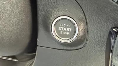 Vendo Opel Mokka-e 2023 - 23990 EUR, 9530 km - AUTO.MOTO.pt